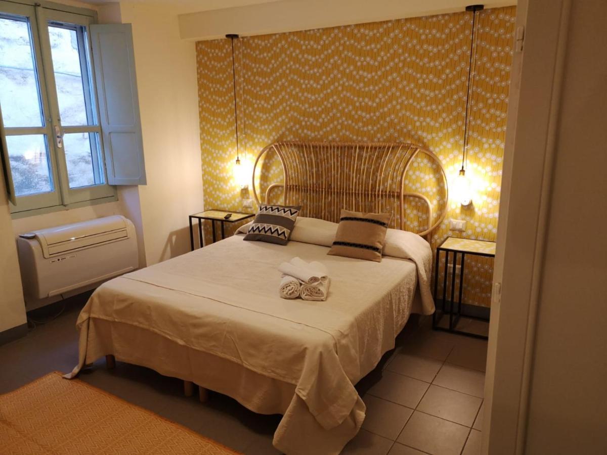 Casa Pagio Hotel Bosa Bagian luar foto
