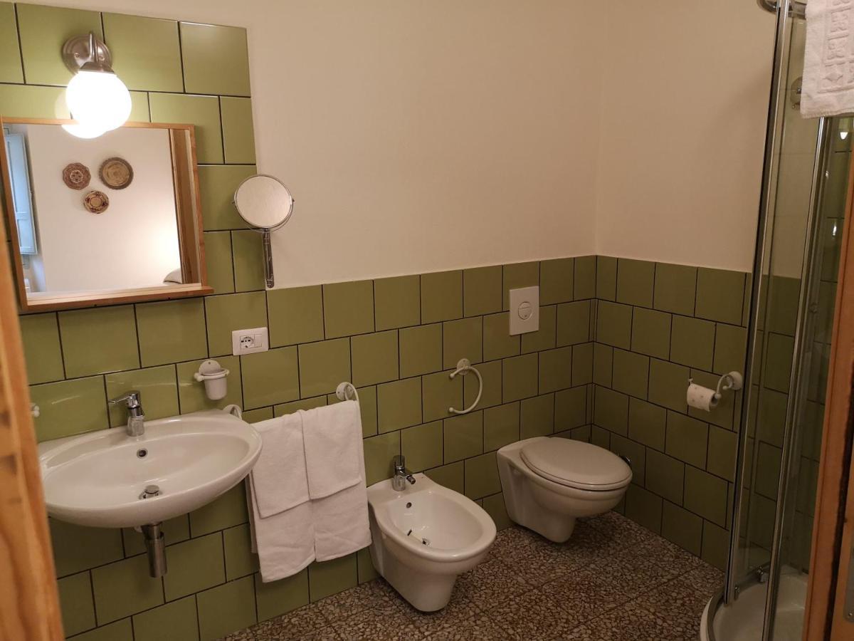 Casa Pagio Hotel Bosa Bagian luar foto