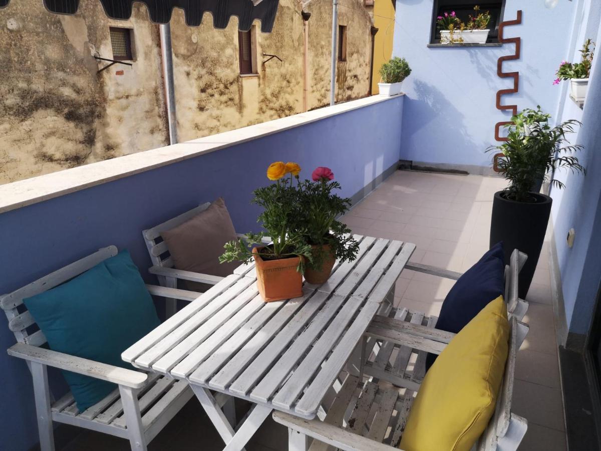 Casa Pagio Hotel Bosa Bagian luar foto