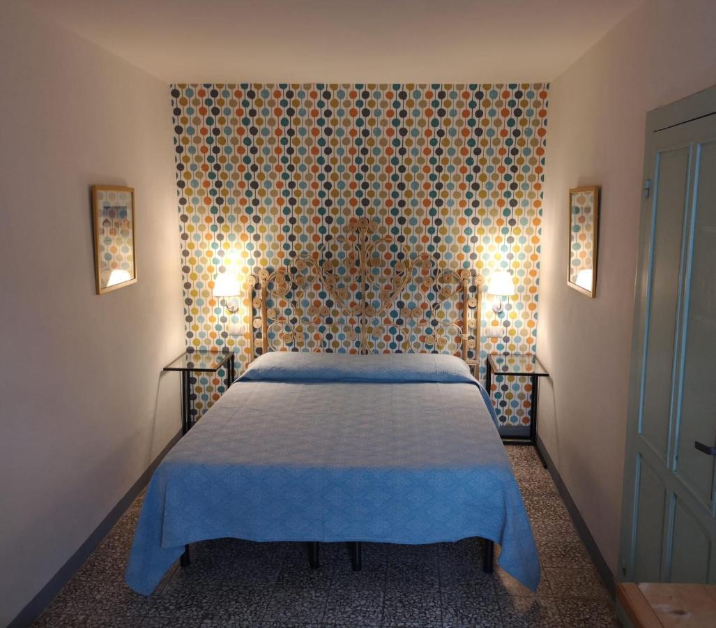 Casa Pagio Hotel Bosa Bagian luar foto